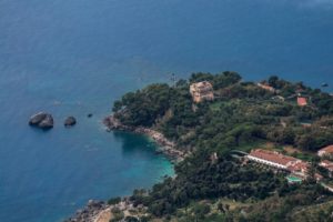 castello conte rivetti maratea costa di maratea